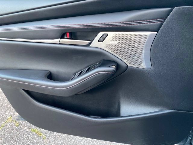 Used 2023 MAZDA MAZDA3 s FWD image 21