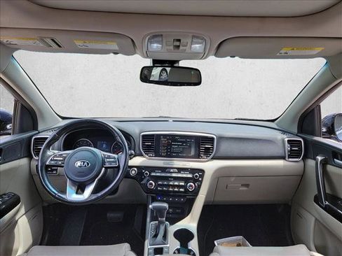 Used 2021 Kia Sportage EX w/ EX Technology Package FWD image 18
