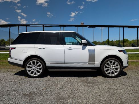 Used 2019 Land Rover Range Rover HSE AWD/4WD image 4