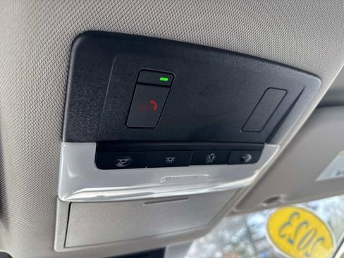 Used 2023 Nissan Rogue SV image 27