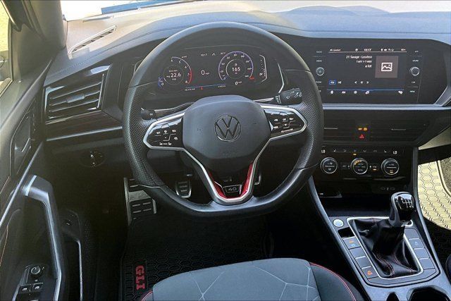 Used 2024 Volkswagen Jetta GLI 40th Anniversary Edition FWD image 17