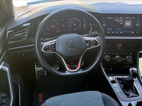 Used 2024 Volkswagen Jetta GLI 40th Anniversary Edition FWD image 17