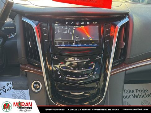 Used 2019 Cadillac Escalade Premium Luxury AWD/4WD image 19