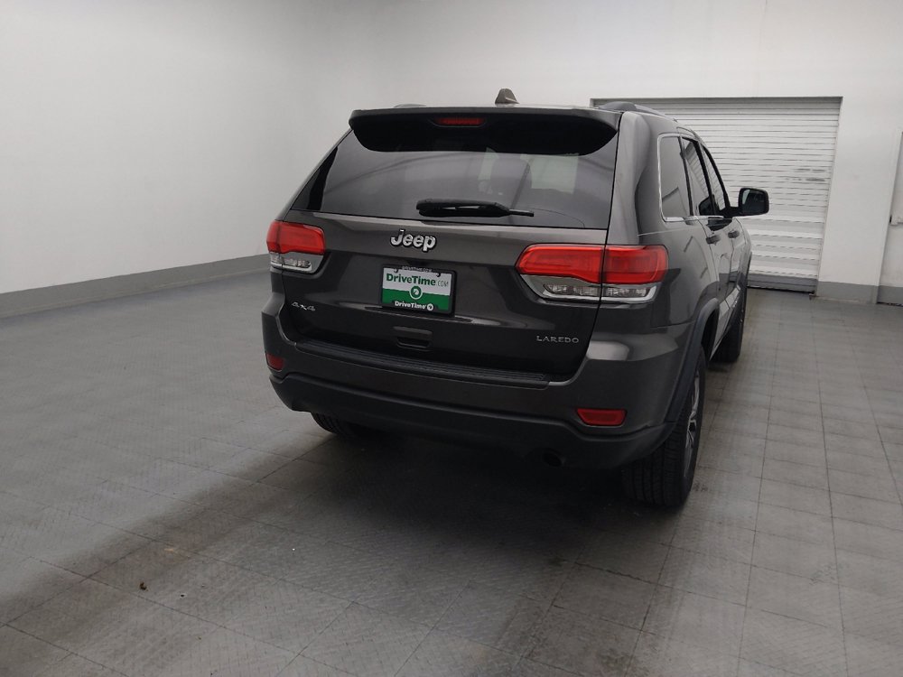 Used 2019 Jeep Grand Cherokee Laredo w/ Laredo X Package AWD/4WD image 7