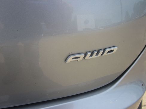 Used 2024 Ford Edge Titanium AWD/4WD image 8