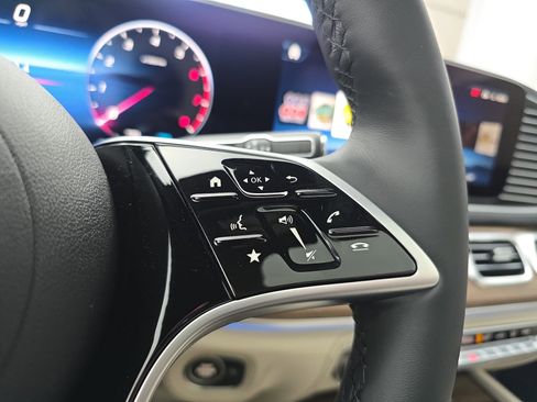 New 2026 Mercedes-Benz GLE 450 4MATIC Coupe image 18