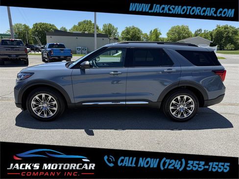 Used 2025 Ford Explorer Active w/ Active Comfort Package AWD/4WD image 9