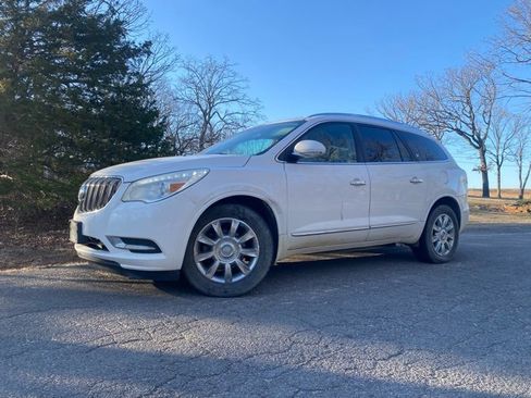 Used 2014 Buick Enclave Leather image 1