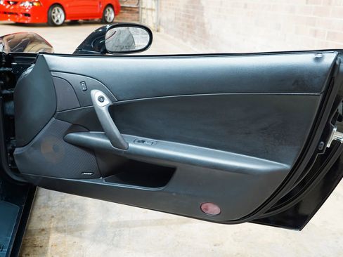 Used 2005 Chevrolet Corvette Convertible w/ Preferred Equipment Group RWD image 49