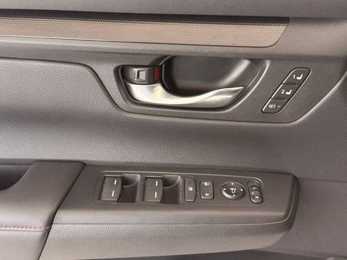 Used 2025 Honda CR-V Sport-L image 31