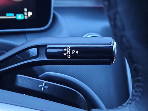 Used 2024 Mercedes-Benz C 300 4MATIC Sedan w/ Exclusive Trim Package image 31