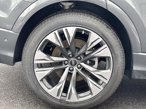 New 2026 Audi Q8 Premium Plus image 27