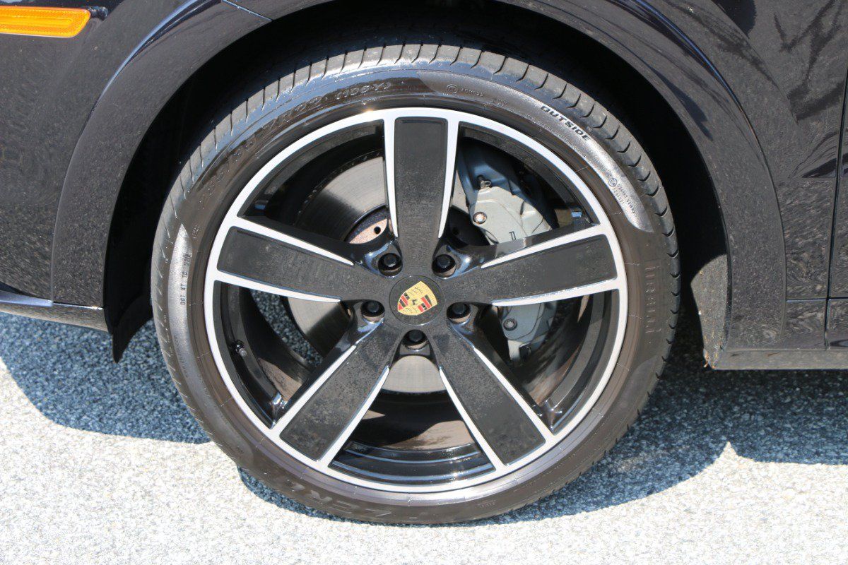Used 2019 Porsche Cayenne S AWD/4WD image 13