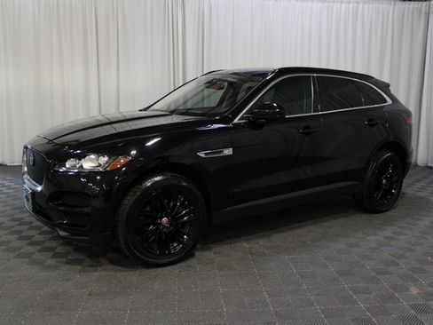 Used 2018 Jaguar F-PACE Prestige image 3