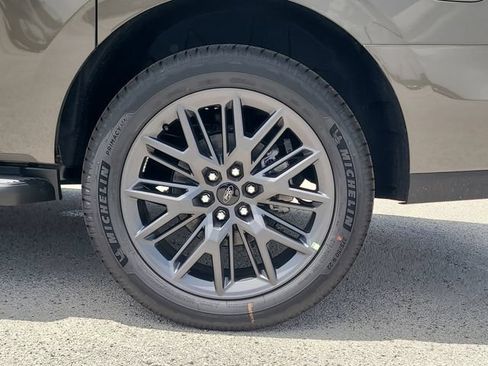 New 2027 Ford Expedition Max Platinum w/ Stealth Appearance Package AWD/4WD image 8