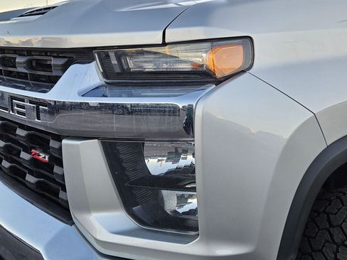 Used 2022 Chevrolet Silverado 2500 LT w/ Convenience Package image 10