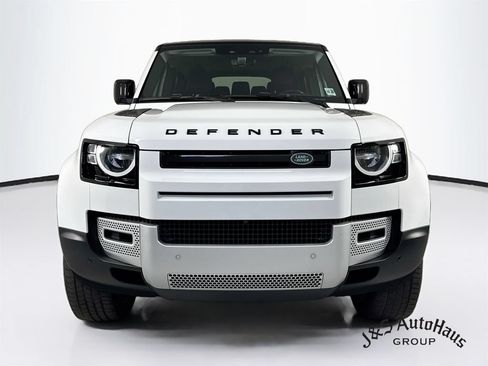 Used 2022 Land Rover Defender 110 S AWD/4WD image 2