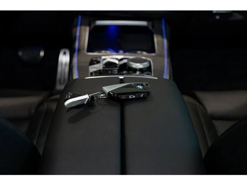 New 2026 BMW X7 xDrive40i w/ M Sport Package image 90