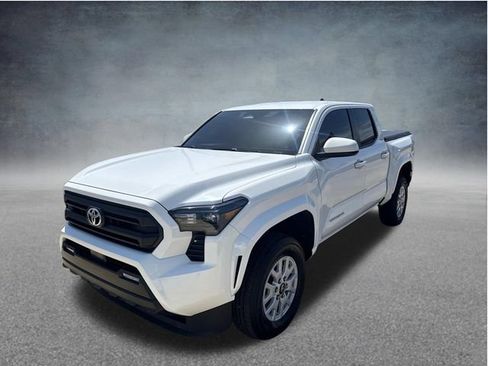 Used 2024 Toyota Tacoma SR5 RWD image 3