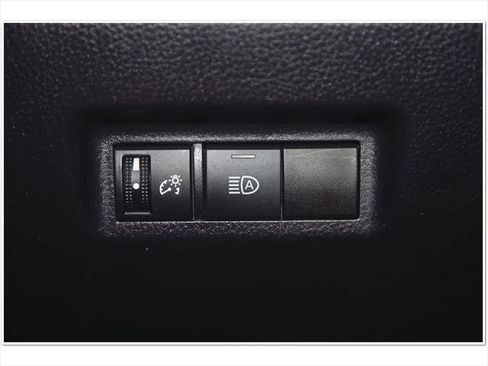 Certified 2019 Toyota RAV4 LE image 37