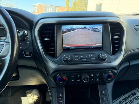 Used 2019 GMC Acadia SLT AWD/4WD image 6