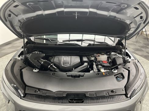 Certified 2025 Buick Enclave Sport Touring w/ Super Cruise Package image 31