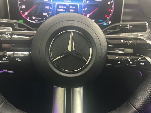 Used 2025 Mercedes-Benz C 300 Sedan image 30