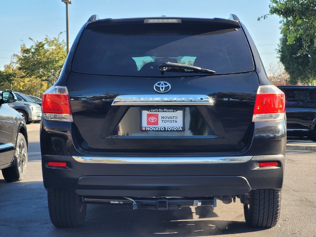 Used 2012 Toyota Highlander SE FWD image 6