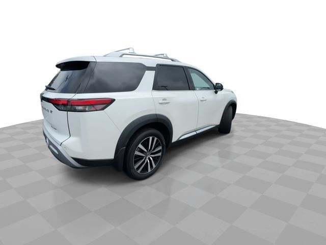 Used 2024 Nissan Pathfinder Platinum w/ Cargo Package FWD image 8