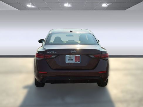 Used 2025 Nissan Sentra SV FWD image 14