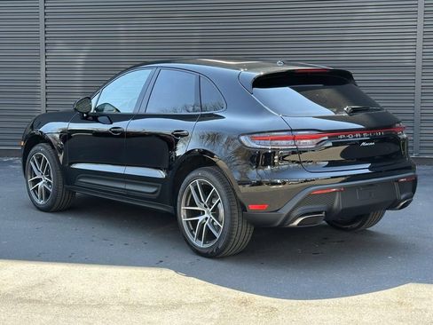 Used 2026 Porsche Macan AWD/4WD image 3