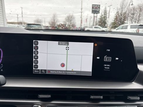 Used 2025 Kia Telluride S FWD image 27