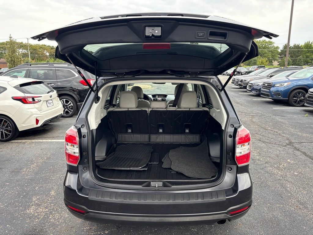 Used 2015 Subaru Forester 2.5i Limited AWD/4WD image 8