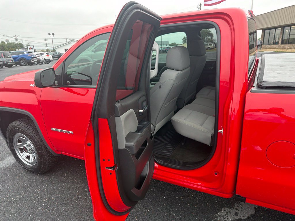 Used 2018 GMC Sierra 1500 4x4 Double Cab w/ Sierra Convenience Package image 16