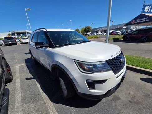 Used 2018 Ford Explorer Sport AWD/4WD image 2