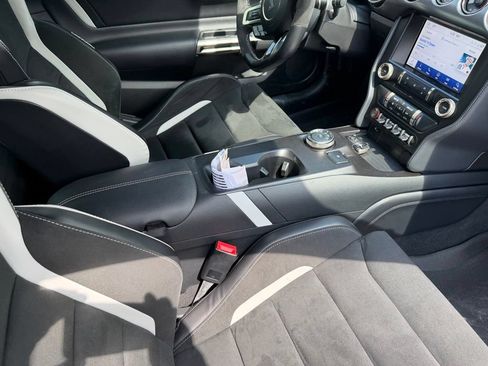 Used 2021 Ford Mustang Shelby GT500 w/ Technology Package RWD image 13