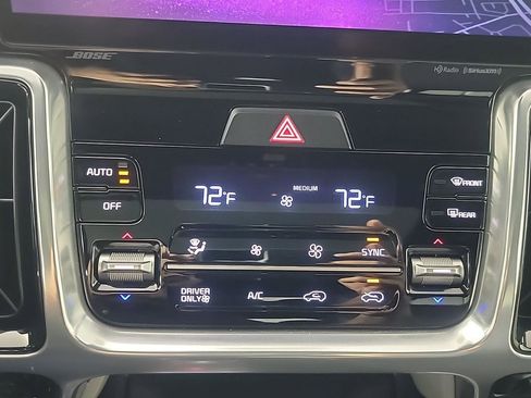 Used 2023 Kia Sorento SX Prestige image 32