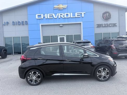 Used 2021 Chevrolet Bolt Premier w/ Infotainment Package FWD image 8