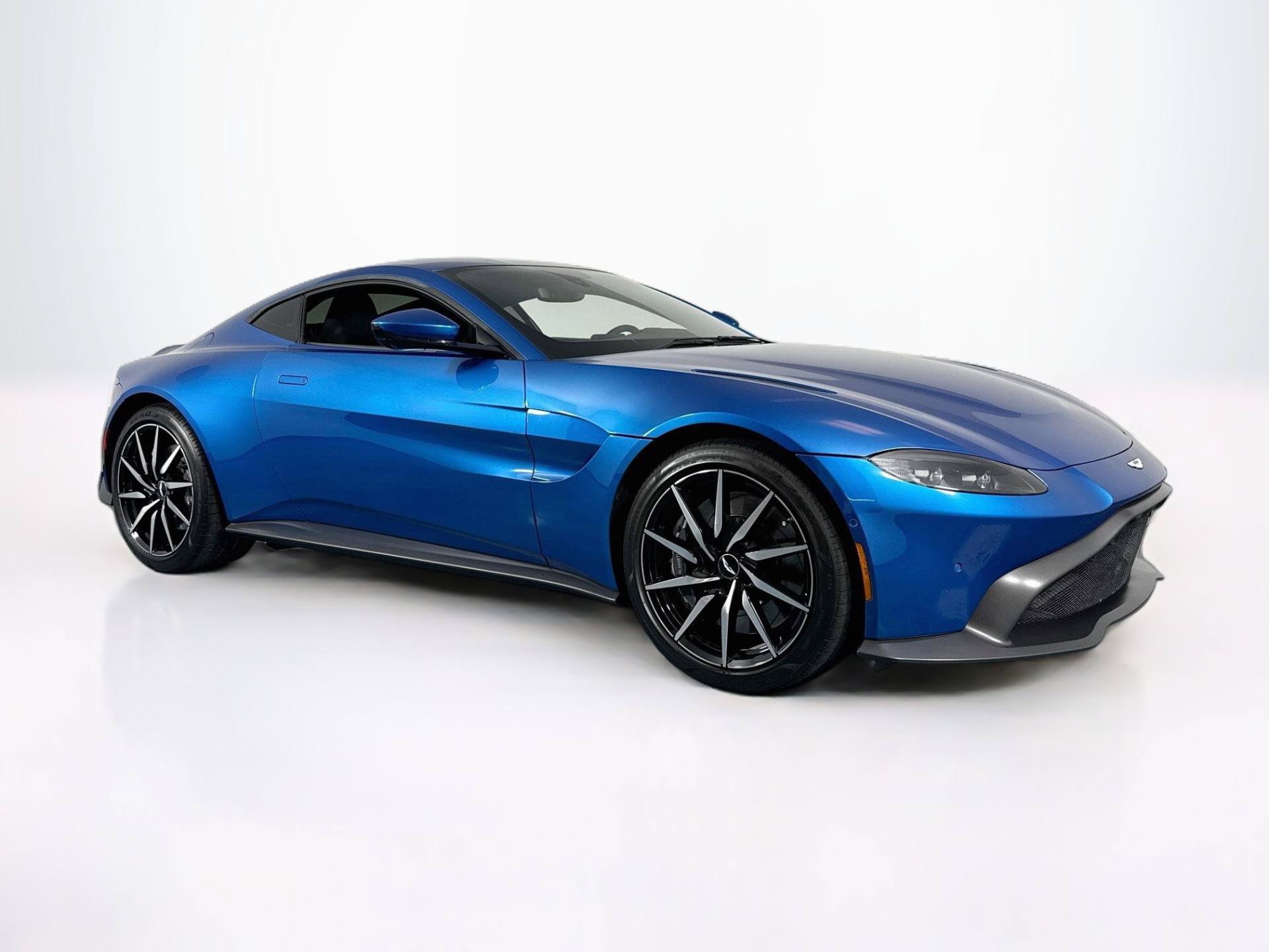 Used 2020 Aston Martin V8 Vantage Coupe RWD image 3