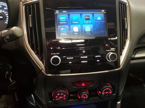 Used 2020 Subaru Forester Premium image 18