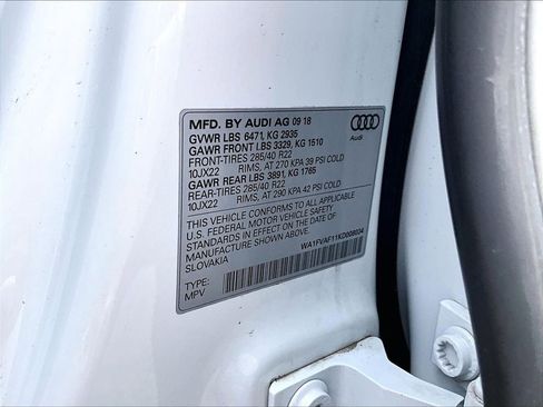 Used 2019 Audi Q8 Prestige w/ Luxury Package image 26