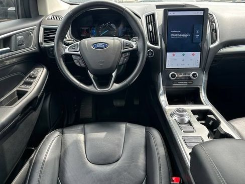 Certified 2022 Ford Edge Titanium AWD/4WD image 12