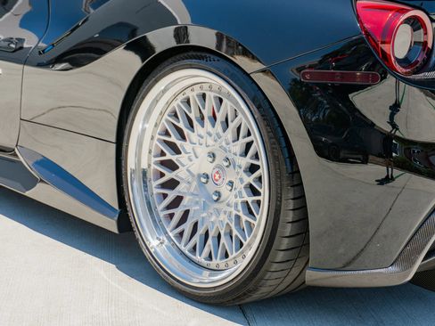 Used 2018 Ferrari 488 Spider RWD image 48
