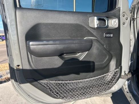 Used 2020 Jeep Gladiator Sport w/ Quick Order Package 24S image 19