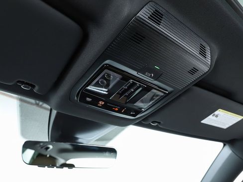 New 2026 Volkswagen Atlas Cross Sport SE image 26