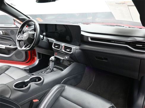 Used 2024 Ford Mustang Premium image 21