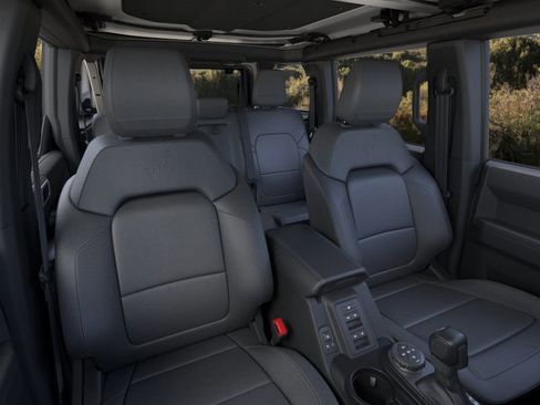 New 2025 Ford Bronco Badlands w/ Sasquatch Package image 10