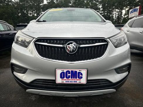 Used 2017 Buick Encore Preferred FWD image 2