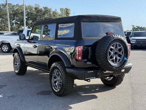 New 2025 Ford Bronco Badlands image 7