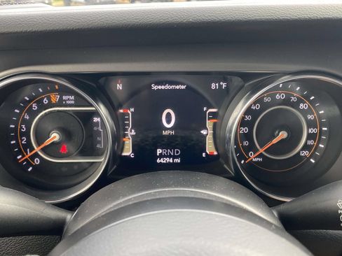 Used 2022 Jeep Wrangler Unlimited Sport w/ Sun And Sound Package AWD/4WD image 35